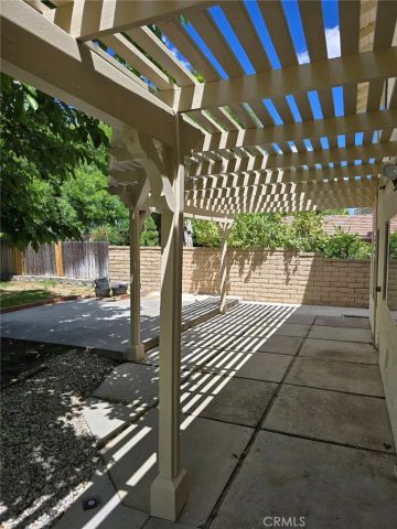 25317 Avenida Ronada, Valencia, CA 91355