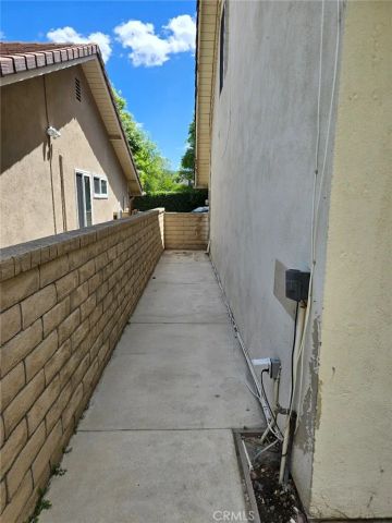 25317 Avenida Ronada, Valencia, CA 91355