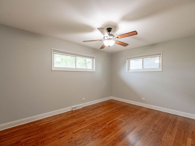 454 E Park Avenue, Elmhurst, IL 60126