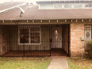 5702 Easthampton Drive B, Houston, TX 77039