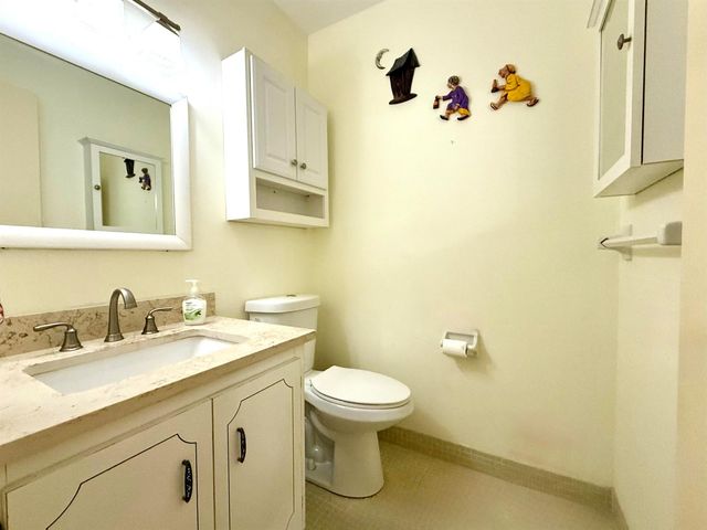 215 South Boulevard C, Boynton Beach, FL 33435