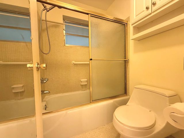 215 South Boulevard C, Boynton Beach, FL 33435