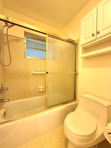 215 South Boulevard C, Boynton Beach, FL 33435