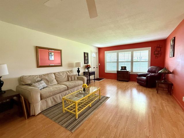 215 South Boulevard C, Boynton Beach, FL 33435