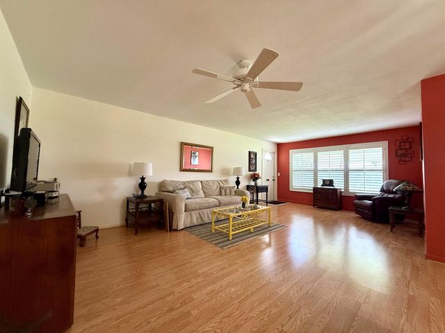 215 South Boulevard C, Boynton Beach, FL 33435