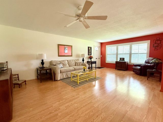 215 South Boulevard C, Boynton Beach, FL 33435