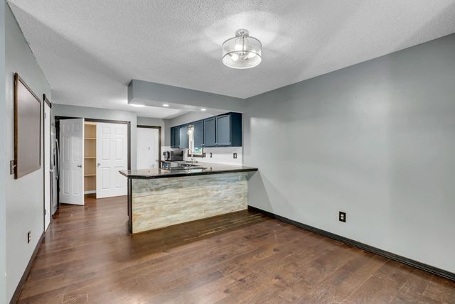 703 Heidi Ln, Mulvane, KS 67110