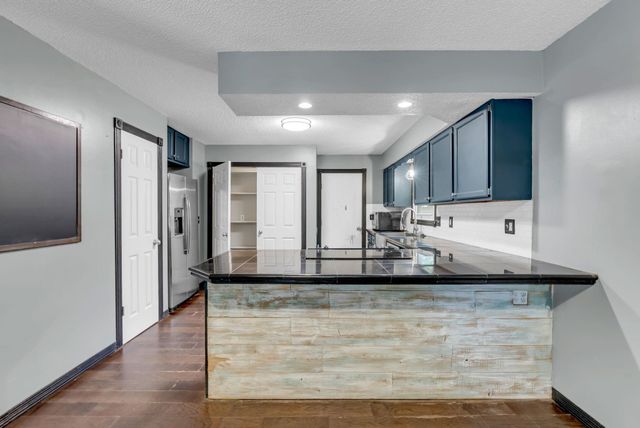 703 Heidi Ln, Mulvane, KS 67110