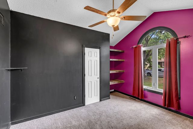 703 Heidi Ln, Mulvane, KS 67110