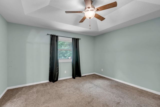 703 Heidi Ln, Mulvane, KS 67110