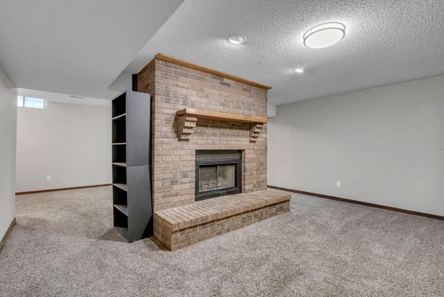 703 Heidi Ln, Mulvane, KS 67110