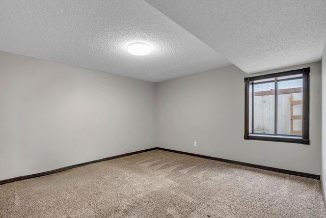 703 Heidi Ln, Mulvane, KS 67110