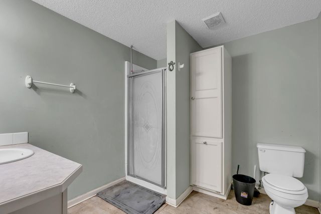 703 Heidi Ln, Mulvane, KS 67110