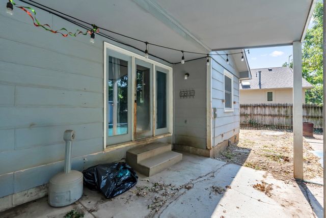 703 Heidi Ln, Mulvane, KS 67110