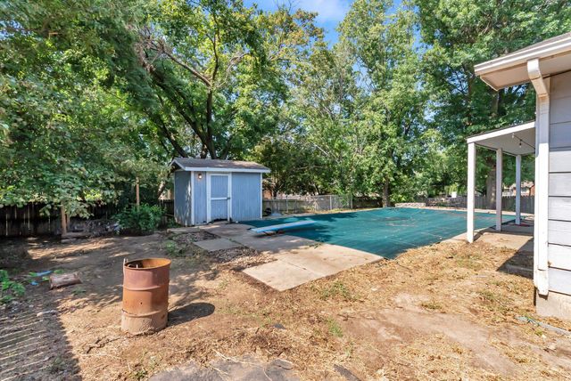 703 Heidi Ln, Mulvane, KS 67110