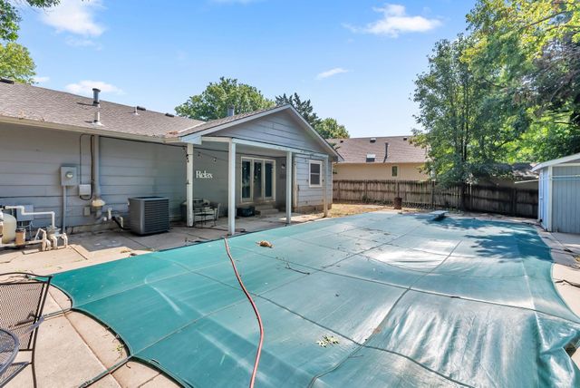 703 Heidi Ln, Mulvane, KS 67110