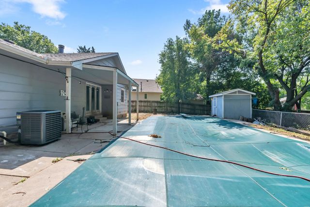 703 Heidi Ln, Mulvane, KS 67110