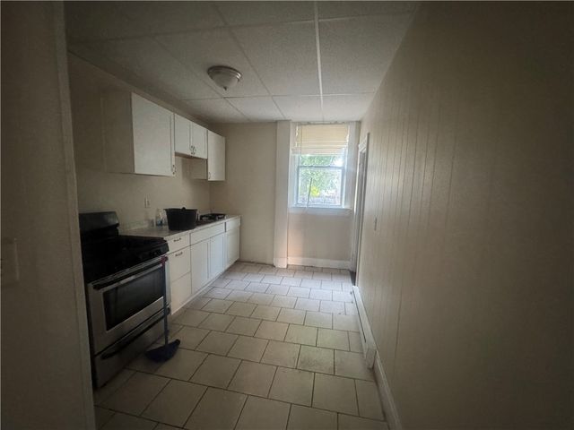25 Wesleyan Avenue, Providence, RI 02907