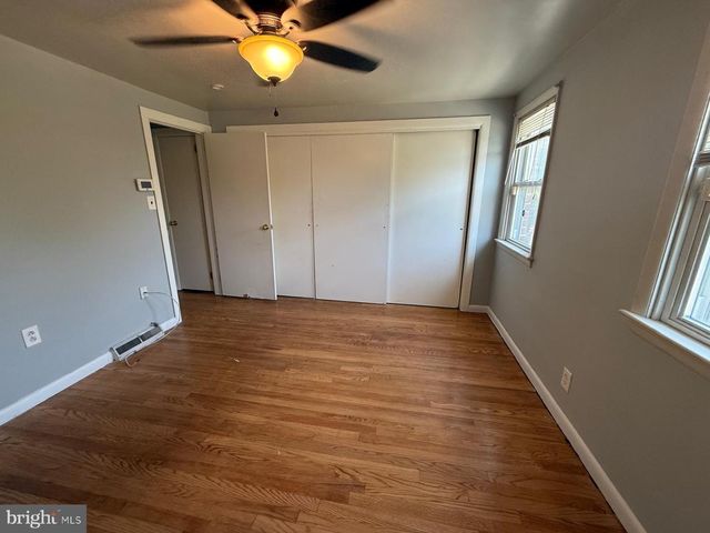 1224 EDDYSTONE AVE, Crum Lynne, PA 19022