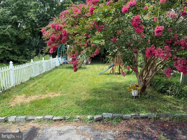 1224 EDDYSTONE AVE, Crum Lynne, PA 19022