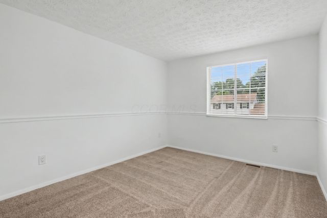 3861 Orange Blossom Lane, Columbus, OH 43230