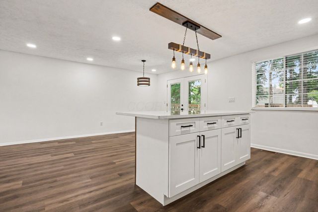 3861 Orange Blossom Lane, Columbus, OH 43230