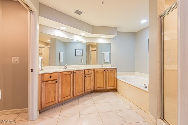 4141 Bay Beach LN 496, Fort Myers Beach, FL 33931