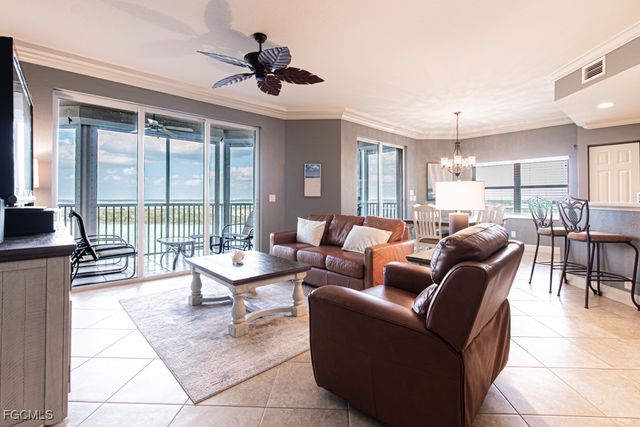 4141 Bay Beach LN 496, Fort Myers Beach, FL 33931