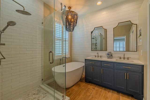 11618 WHITEROOK COURT, Tampa, FL 33626