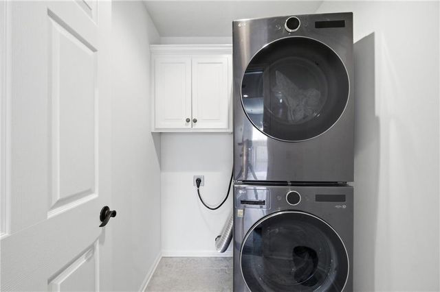 12221 Hubbard Road, Kansas City, KS 66109