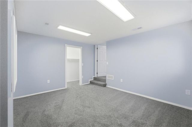 12221 Hubbard Road, Kansas City, KS 66109