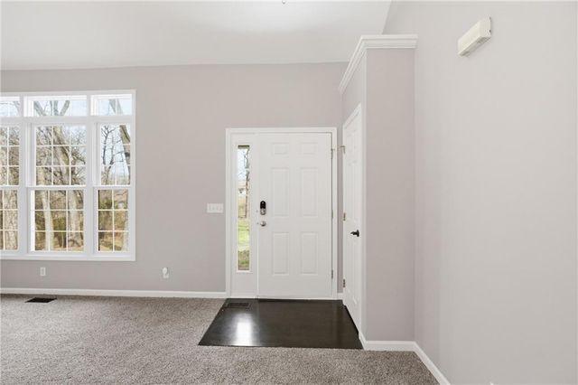 12221 Hubbard Road, Kansas City, KS 66109