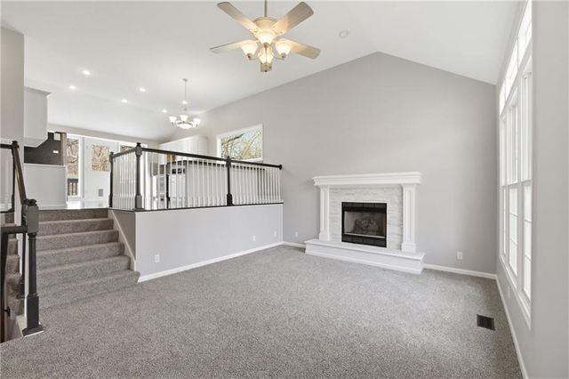 12221 Hubbard Road, Kansas City, KS 66109