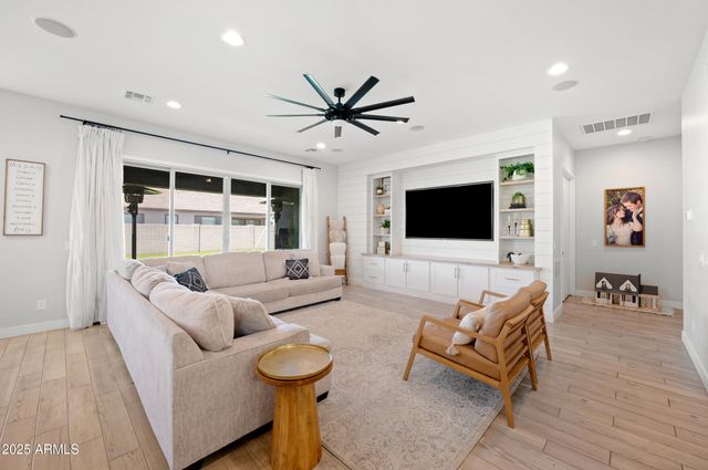 22728 E CAMACHO Road, Queen Creek, AZ 85142