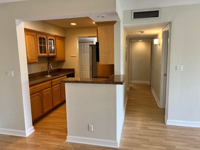 1515 E Broward Boulevard 305, Fort Lauderdale, FL 33301