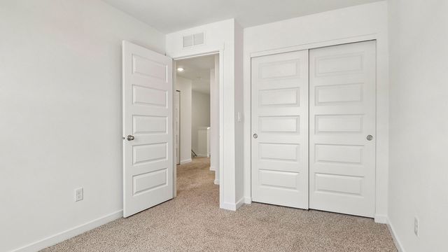 2726 Arrowhead Drive, Pingree Grove, IL 60140