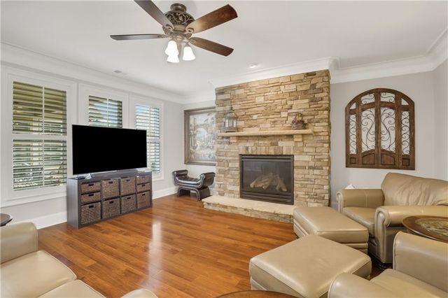 263 Somerset Circle, Woodstock, GA 30189