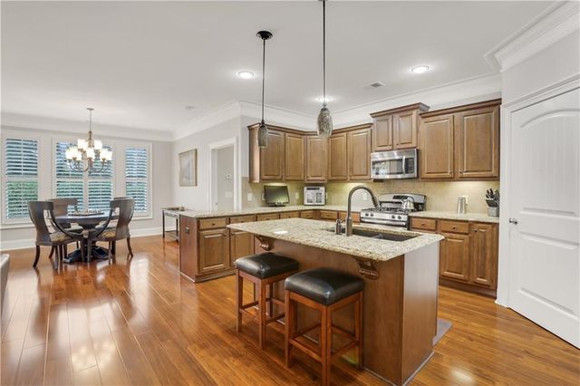 263 Somerset Circle, Woodstock, GA 30189