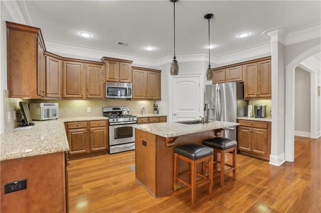 263 Somerset Circle, Woodstock, GA 30189