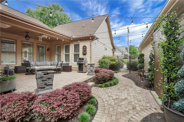 263 Somerset Circle, Woodstock, GA 30189