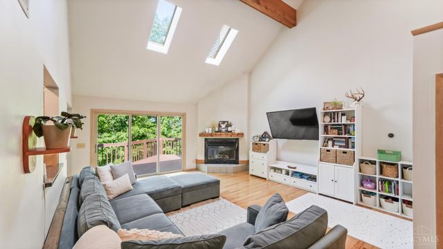 413 Tarkington Lane, Miami Twp, OH 45140