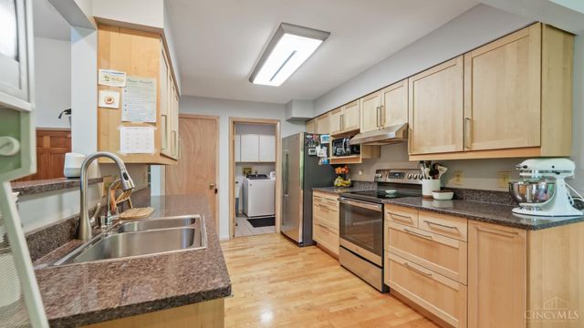 413 Tarkington Lane, Miami Twp, OH 45140