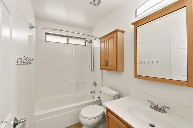 2212 E VISTA BONITA Drive, Phoenix, AZ 85024