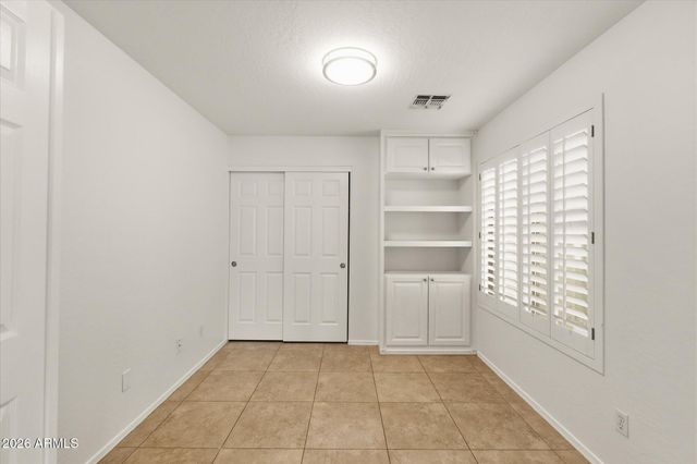 2212 E VISTA BONITA Drive, Phoenix, AZ 85024