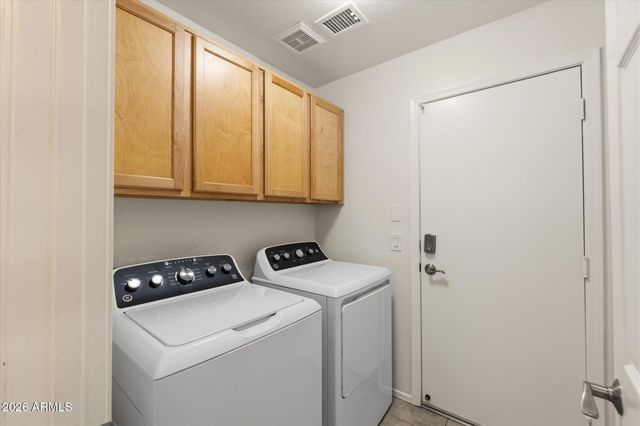 2212 E VISTA BONITA Drive, Phoenix, AZ 85024