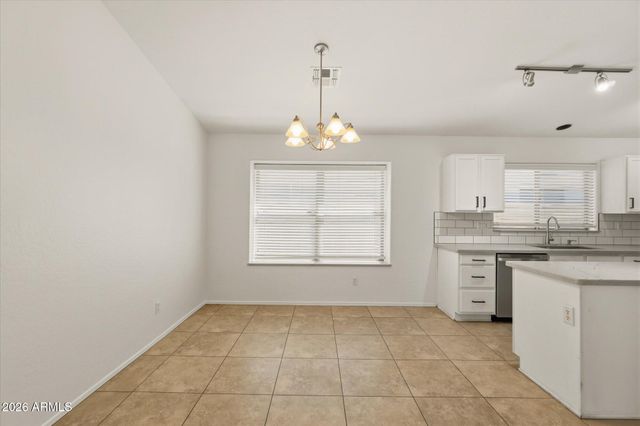 2212 E VISTA BONITA Drive, Phoenix, AZ 85024