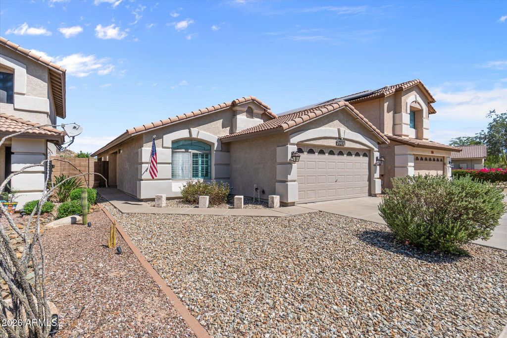 2212 E VISTA BONITA Drive, Phoenix, AZ 85024
