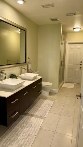 1040 Sandalwood Ln, Weston, FL 33326