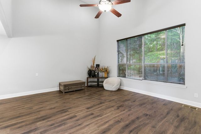 48 Englewood Ln., Hattiesburg, MS 39402