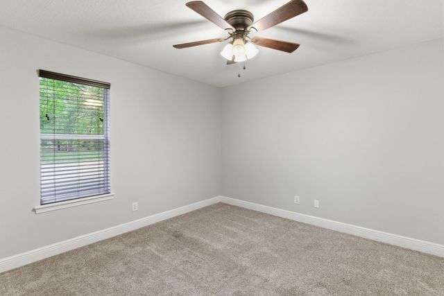 48 Englewood Ln., Hattiesburg, MS 39402